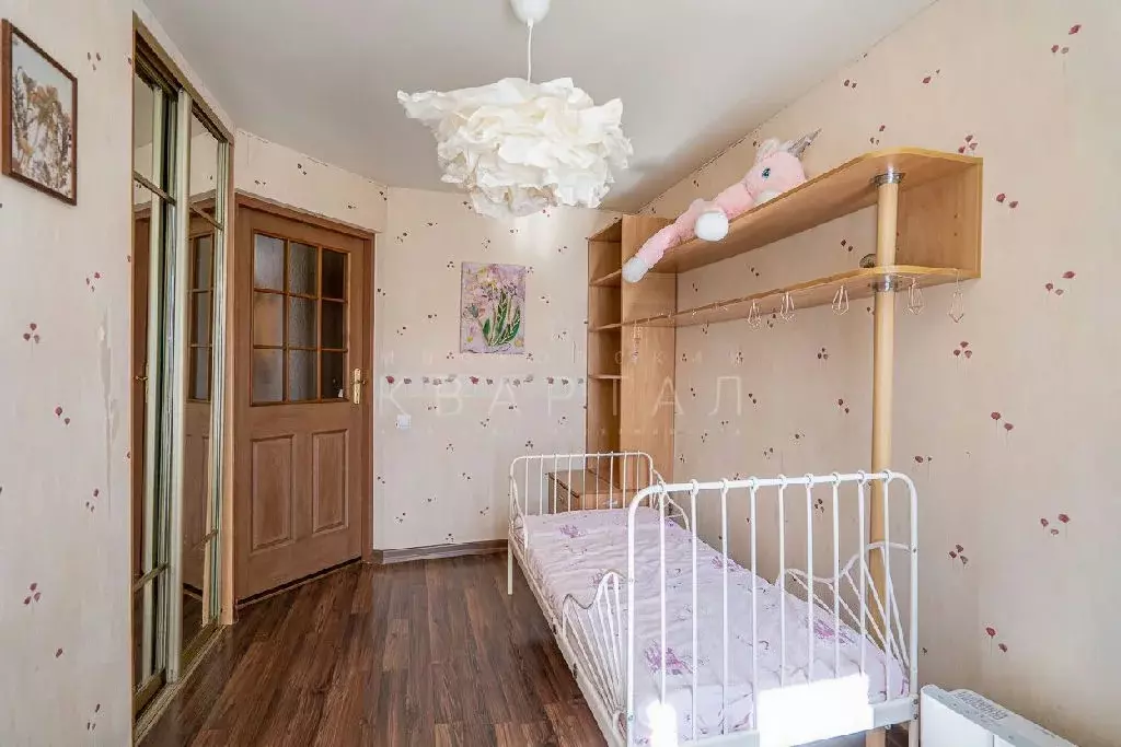 Продается 4-комнатная квартира - Фото 2