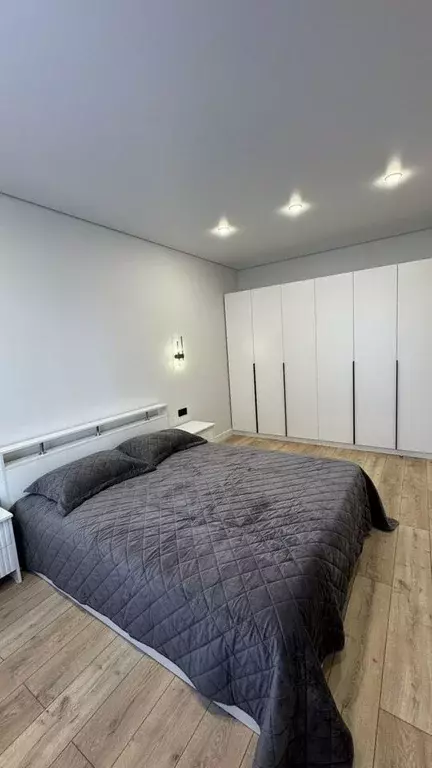 1-к кв. Свердловская область, Екатеринбург ул. Московская, 251 (44.0 ... - Фото 1