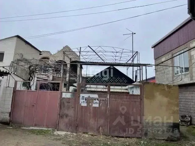 Дом в Дагестан, Махачкала ул. Бугленская (50 м) - Фото 0