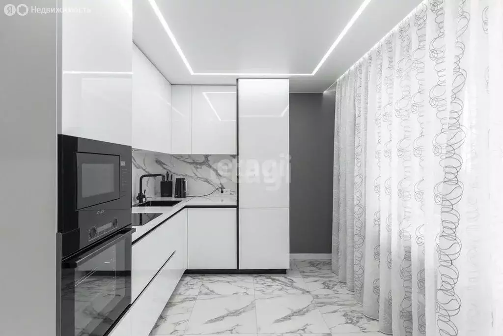 1-комнатная квартира: Тюмень, улица Монтажников, 34 (40.8 м) - Фото 0