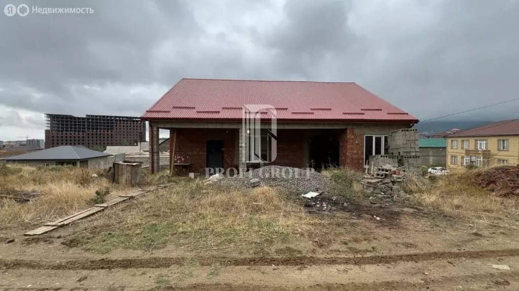 Дом в Махачкала, Карабудахкентское шоссе (дублёр) (220 м) - Фото 0