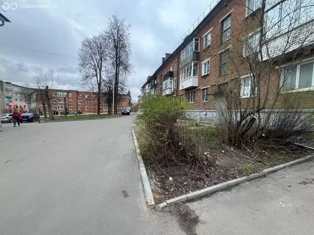 3-комнатная квартира: Вязьма, улица Парижской Коммуны, 5 (54.5 м) - Фото 2