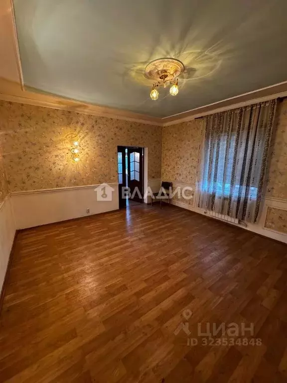 Дом в Бурятия, Улан-Удэ 101-й мкр, ул. Вербная, 27 (222 м) - Фото 2