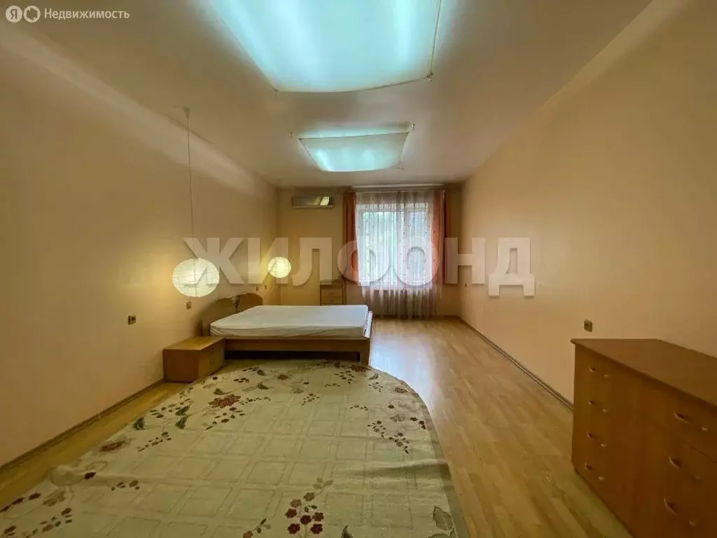 3-комнатная квартира: Абакан, улица Карла Маркса, 44 (120 м) - Фото 1
