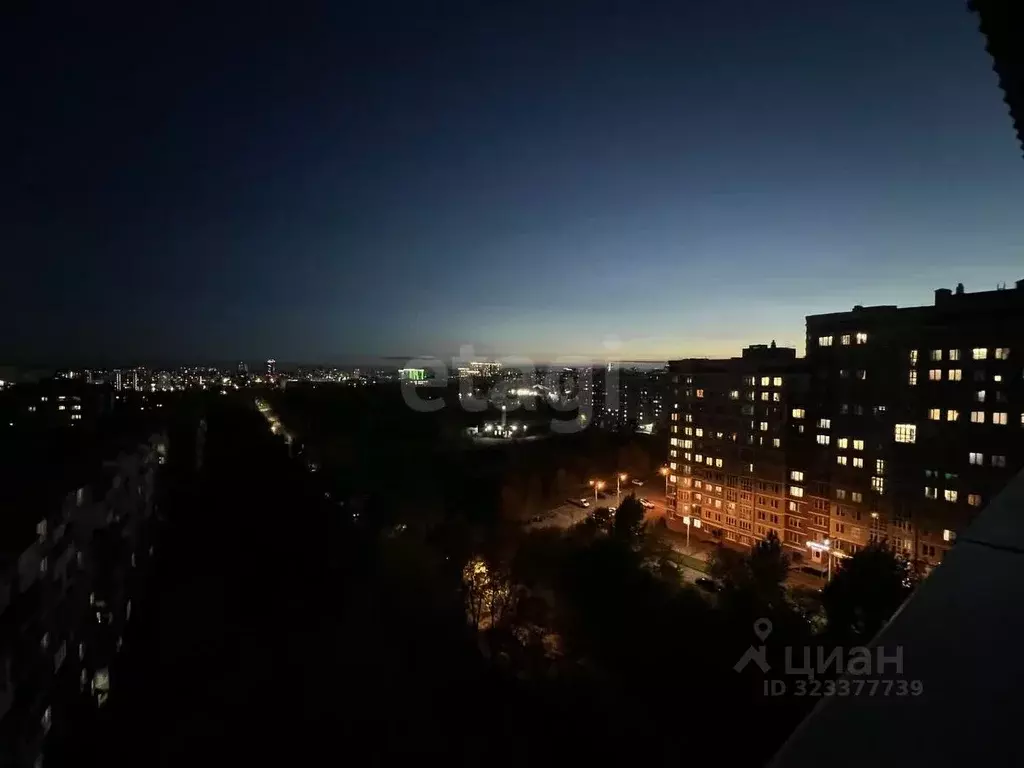 4-к кв. Удмуртия, Ижевск ул. Имени Барышникова, 81 (72.0 м) - Фото 1