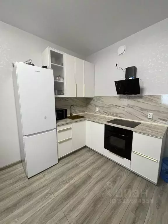 1-к кв. Свердловская область, Екатеринбург ул. Машинная, 1в/2 (36.0 м) - Фото 1