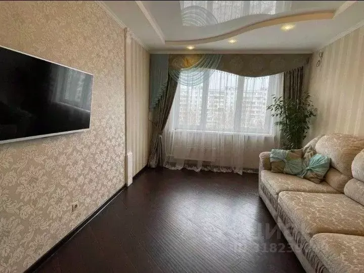 3-к кв. Татарстан, Казань ул. Фатыха Амирхана, 28 (70.0 м) - Фото 0