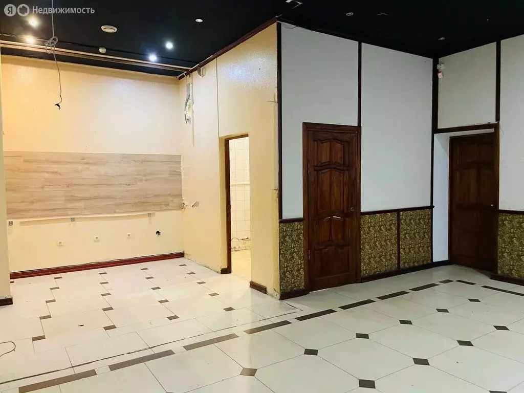 Торговая площадь (76.2 м) - Фото 2