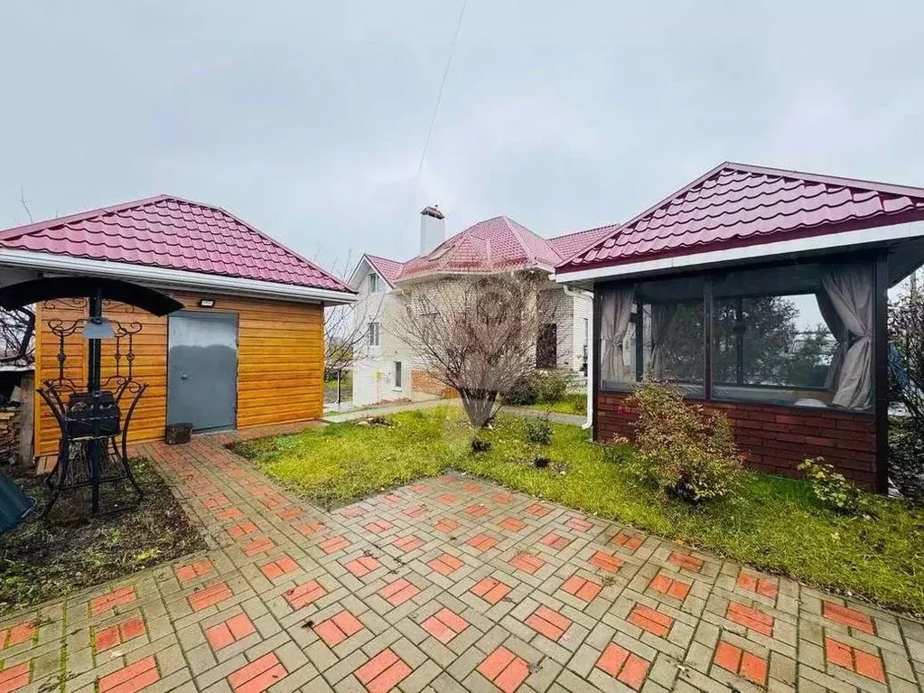 Дом в Белгородская область, Старый Оскол пер. 4-й Рождественский (284 ... - Фото 1