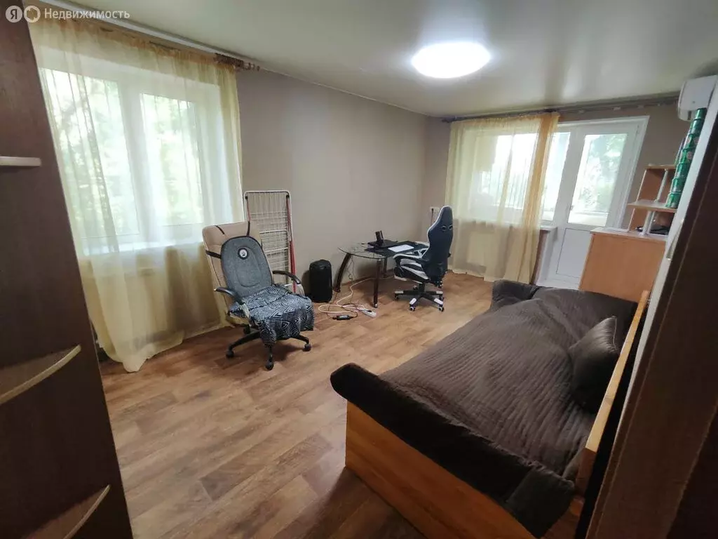 2-комнатная квартира: Хабаровск, улица Лейтенанта Шмидта, 15 (42.7 м) - Фото 1