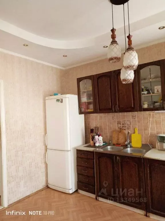 3-к кв. Курганская область, Курган ул. Красина, 63 (80.0 м) - Фото 1