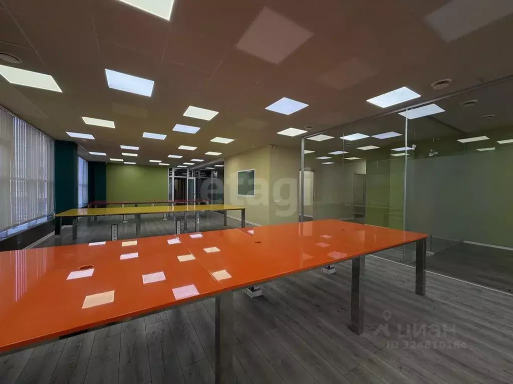 Офис в Крым, Симферополь ул. Петропавловская (343 м) - Фото 1