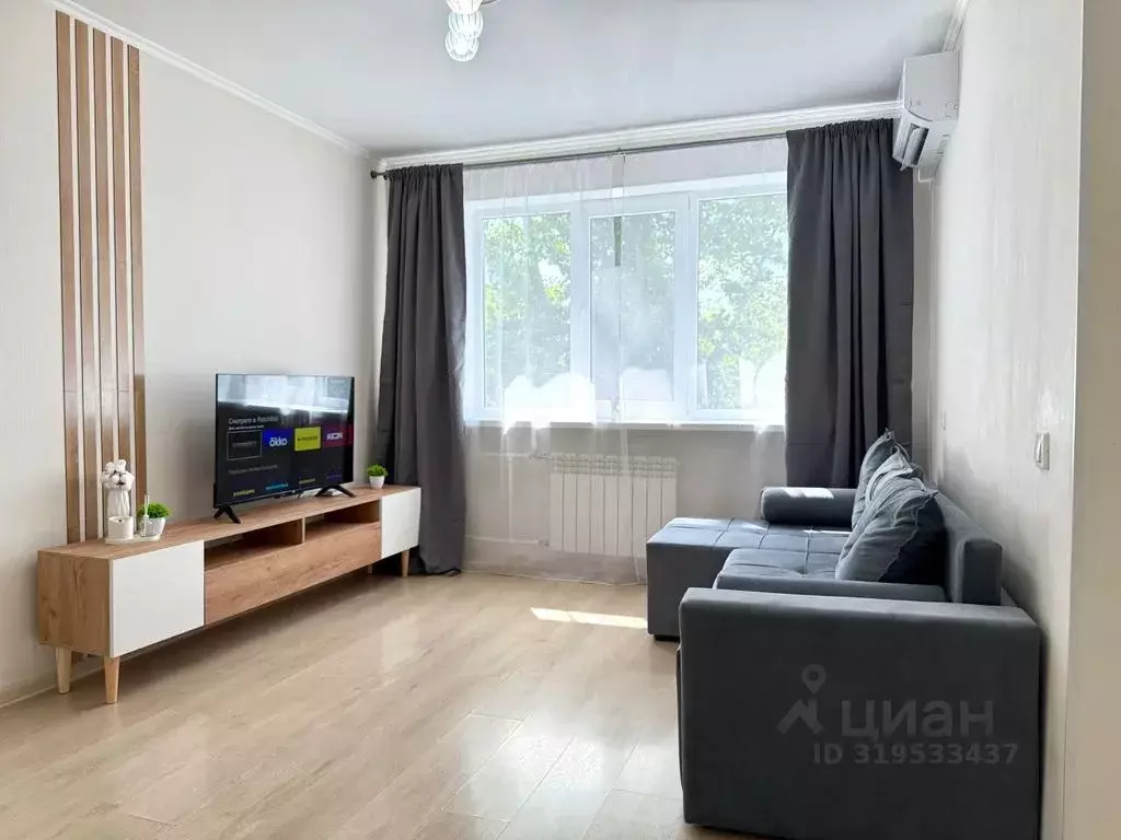 1-к кв. Татарстан, Казань ул. Нурсултана Назарбаева, 74 (33.0 м) - Фото 0