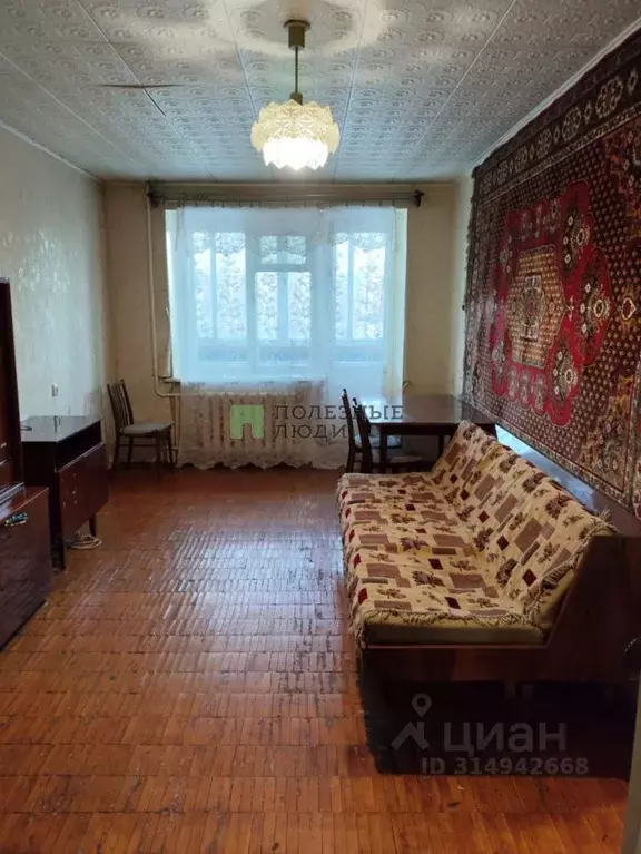 2-к кв. Кировская область, Киров Коминтерновский мкр, ул. Восьмого ... - Фото 0