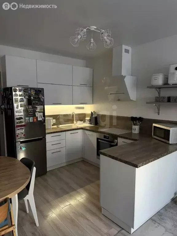 2-комнатная квартира: Южно-Сахалинск, Больничная улица, 2к2 (70.1 м) - Фото 2