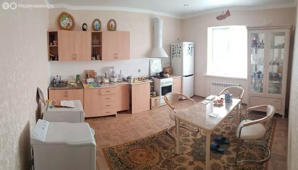 Дом в Старый Оскол, Успенская улица (155 м) - Фото 1