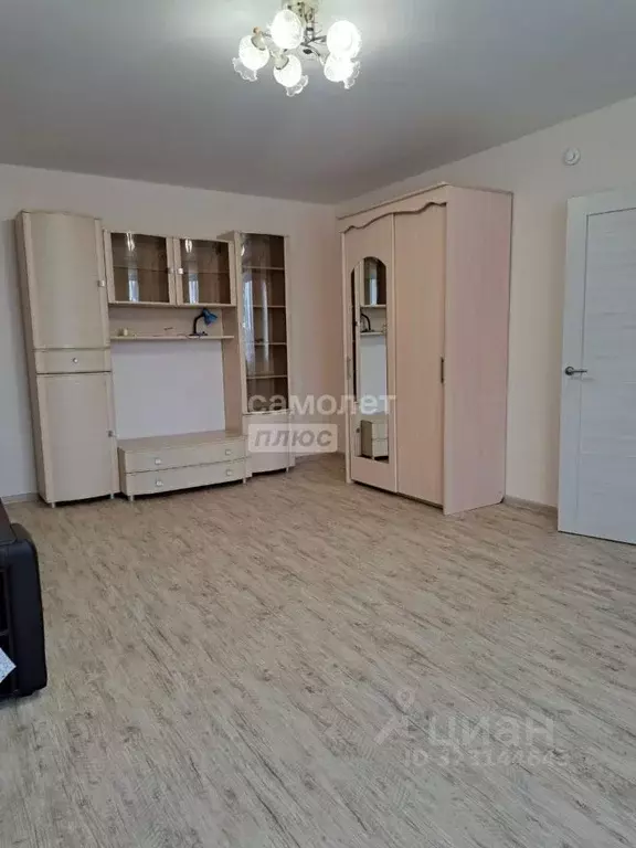 1-к кв. Челябинская область, Челябинск ул. Маршала Чуйкова, 16 (50.0 ... - Фото 1