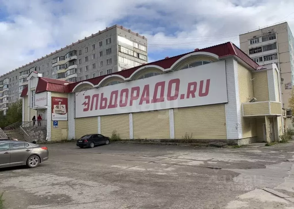 Торговая площадь в Коми, Усинск Молодежная ул., 2 (1617 м) - Фото 0