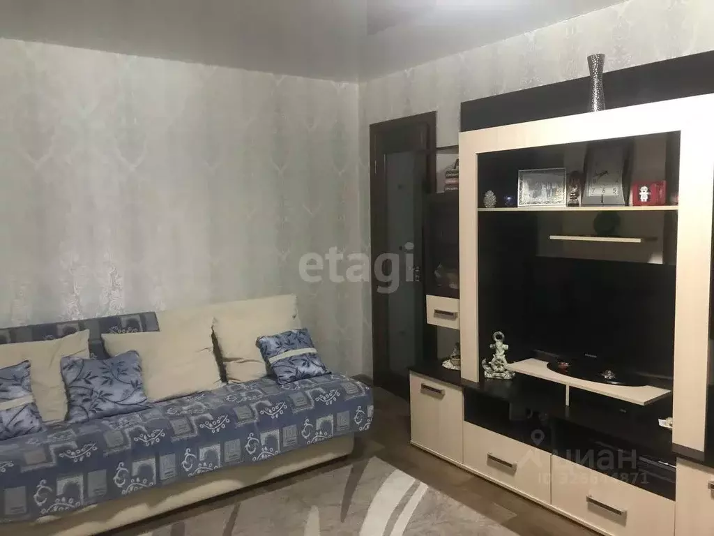 2-к кв. Волгоградская область, Волгоград ул. Маршала Еременко, 156 ... - Фото 0