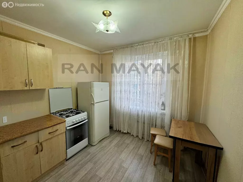 1-комнатная квартира: Майкоп, улица Михайлова, 8 (35.6 м) - Фото 2