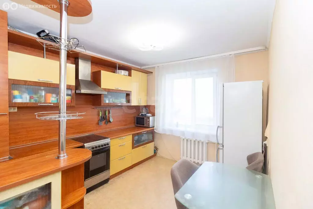 3-комнатная квартира: Тюмень, улица Мельникайте, 136к4 (64.9 м) - Фото 2
