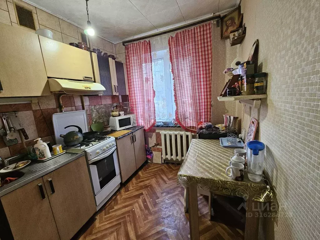 3-к кв. Воронежская область, Воронеж ул. Хользунова, 7 (61.3 м) - Фото 0
