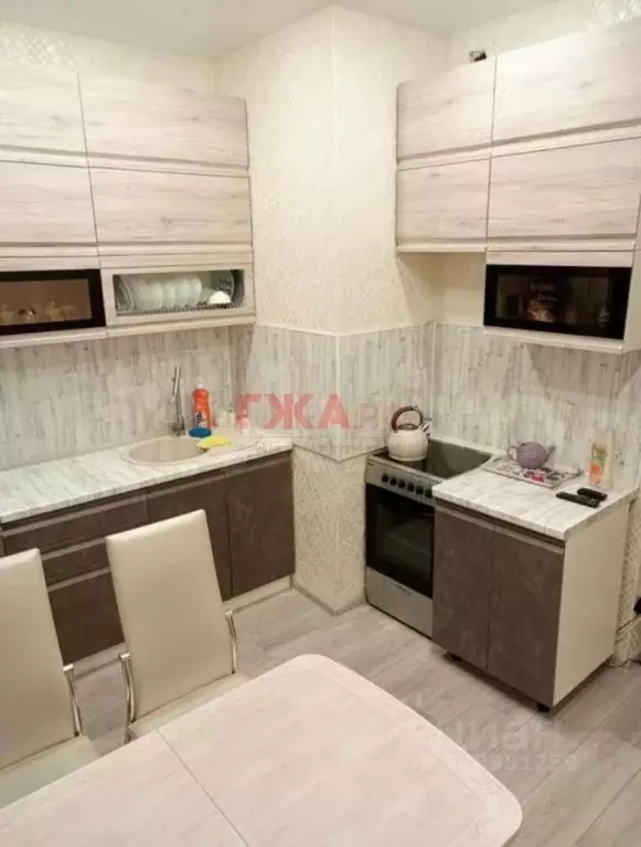 2-к кв. Саха (Якутия), Нерюнгри ул. Строителей, 3 (53.8 м) - Фото 0