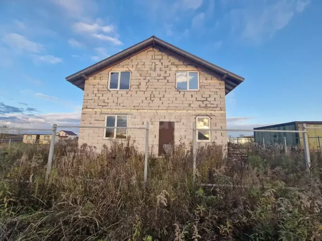 Дом в Калужская область, Малоярославецкий муниципальный округ, ... - Фото 2