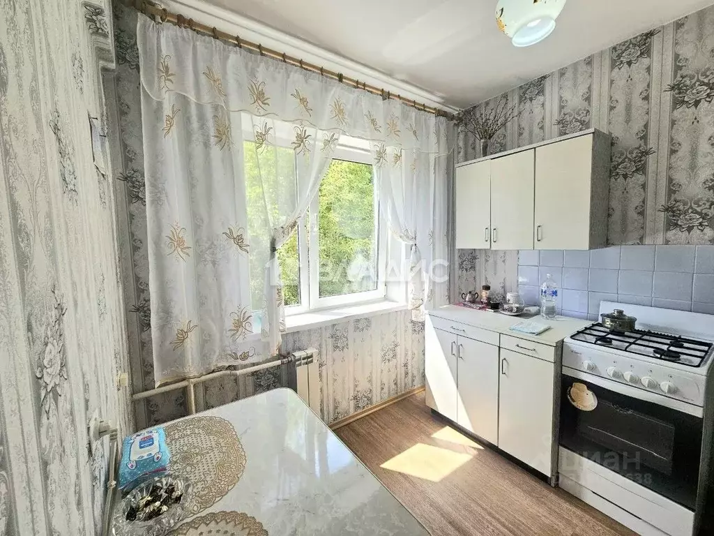 2-к кв. Иркутская область, Ангарск 94-й кв-л, 22 (45.0 м) - Фото 0