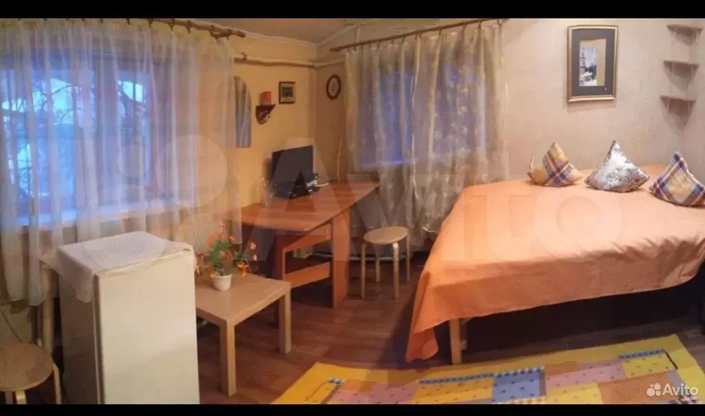 Комната 18 м в 2-к., 1/2 эт. - Фото 0