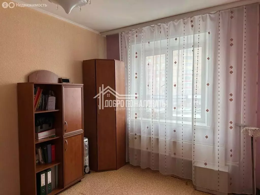 3-комнатная квартира: Абакан, улица Торосова, 18 (65.5 м) - Фото 1