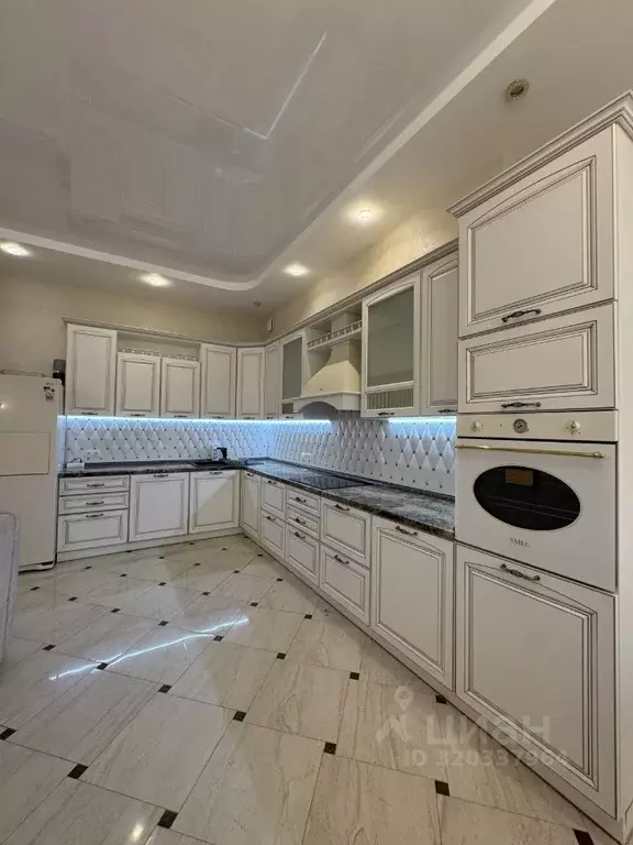 3-к кв. Татарстан, Казань ул. Габдуллы Кариева, 10 (150.0 м) - Фото 1