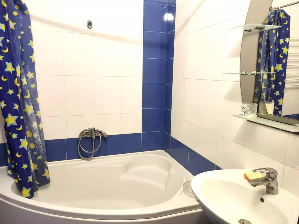 2-к кв. Крым, Евпатория просп. Ленина, 68к19 (82.5 м) - Фото 2