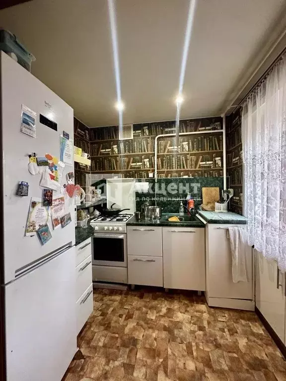 2-к кв. Ивановская область, Иваново ул. Красных Зорь, 4 (56.0 м) - Фото 1