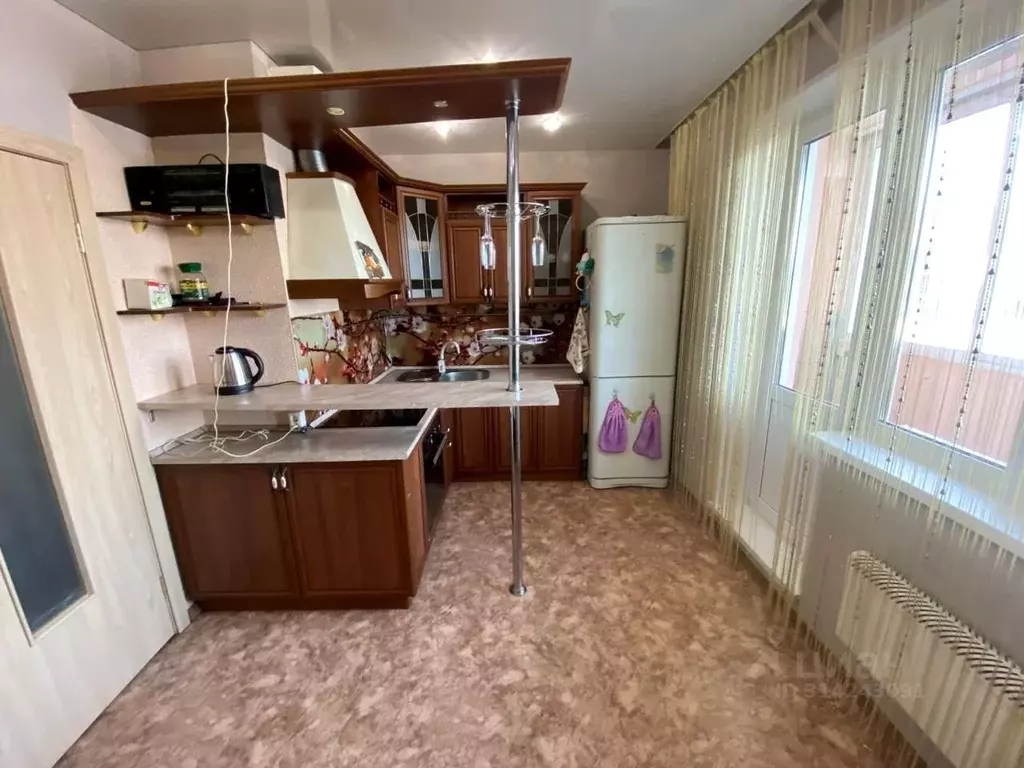 2-к кв. Челябинская область, Челябинск ул. Академика Макеева, 11 (65.0 ... - Фото 1