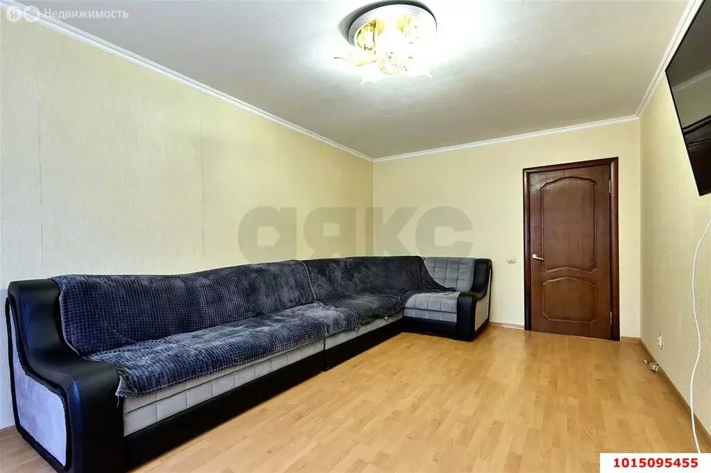 3-комнатная квартира: Краснодар, микрорайон Юбилейный, проспект ... - Фото 2