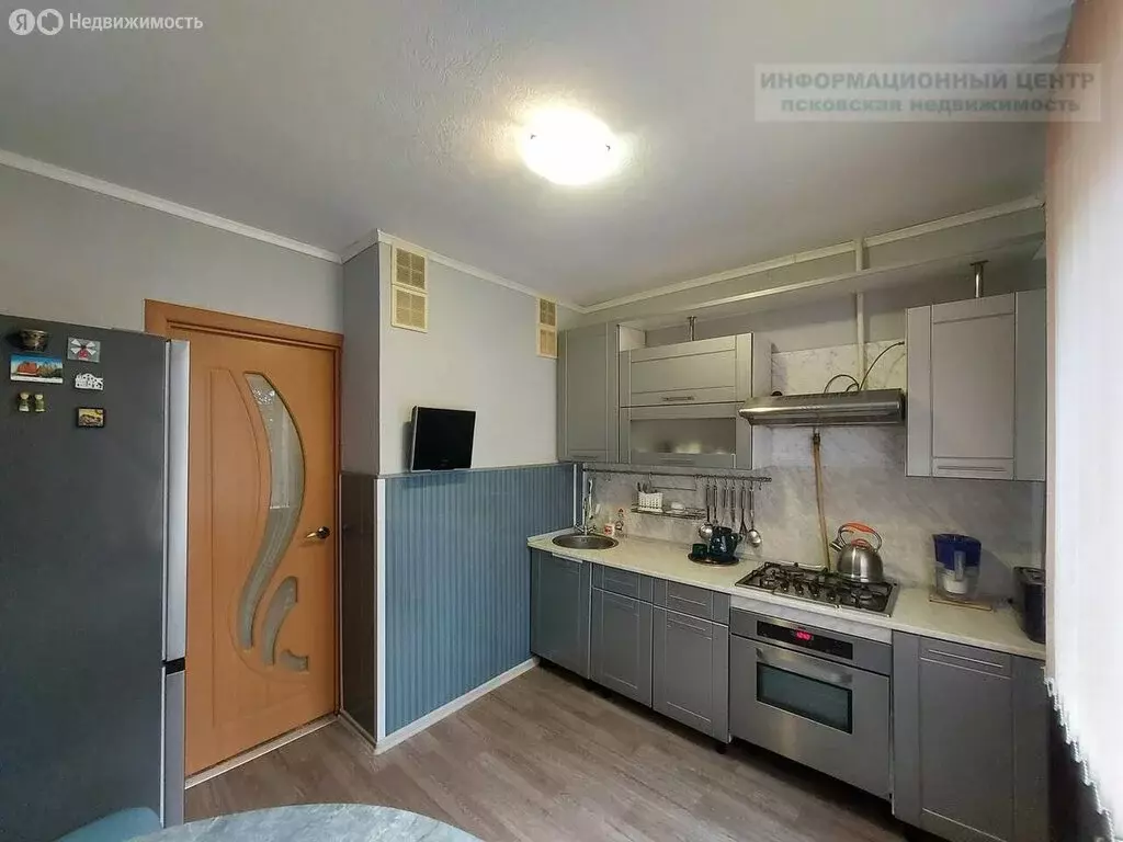 2-комнатная квартира: Псков, Госпитальная улица, 17 (49.5 м) - Фото 2