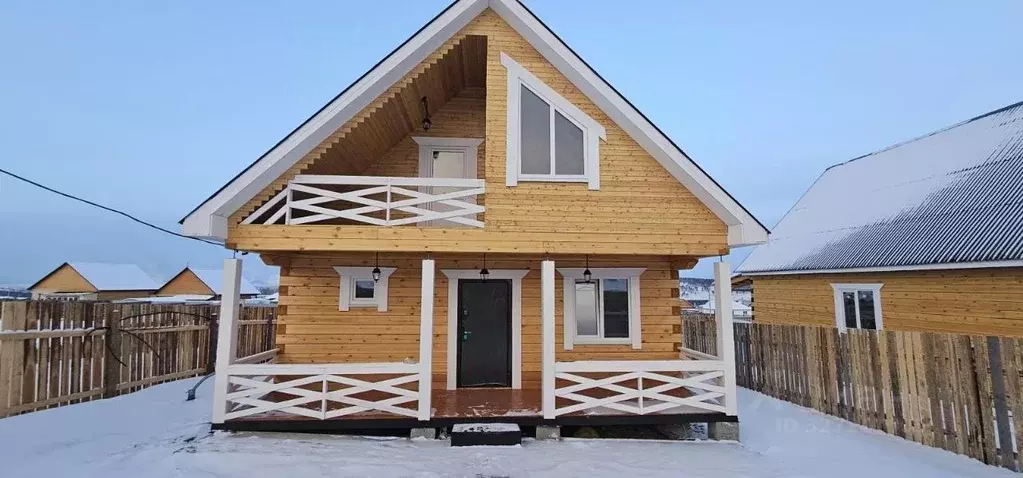 Дом в Иркутская область, Качугский муниципальный округ, с. Карлук ул. ... - Фото 1