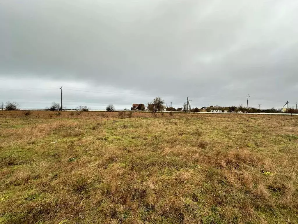 Участок в Крым, Ленинский район, Семисотское с/пос, с. Каменское  (6.3 ... - Фото 1