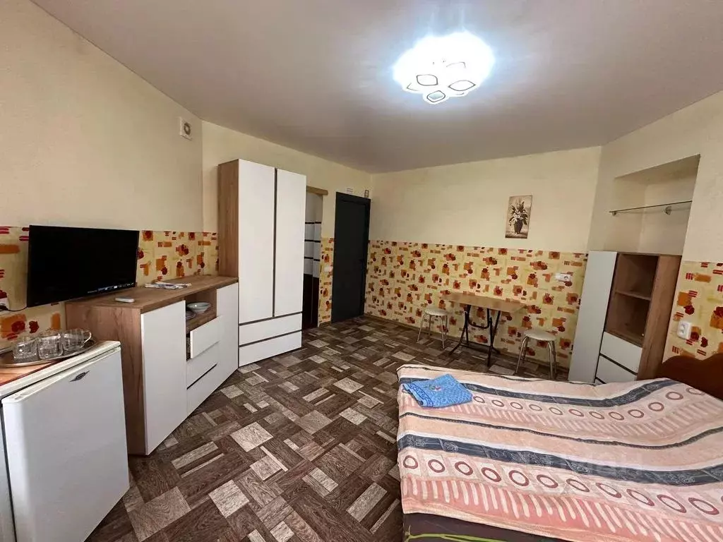 Комната Крым, Керчь ул. Петра Королева, 15/1 - Фото 1