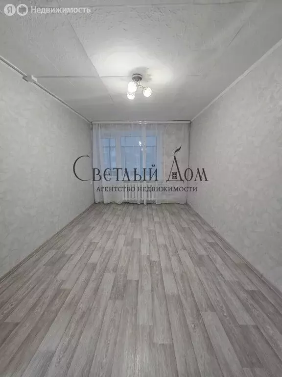 1-комнатная квартира: Чернушка, Коммунистическая улица, 17 (30.1 м) - Фото 0