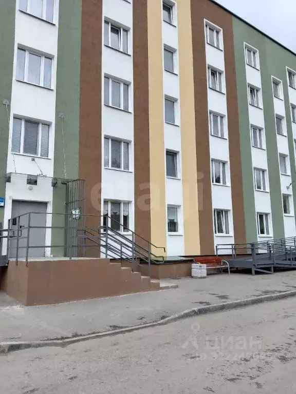 2-к кв. Пермский край, Губаха Октябрьский просп., 14В (63.4 м) - Фото 0
