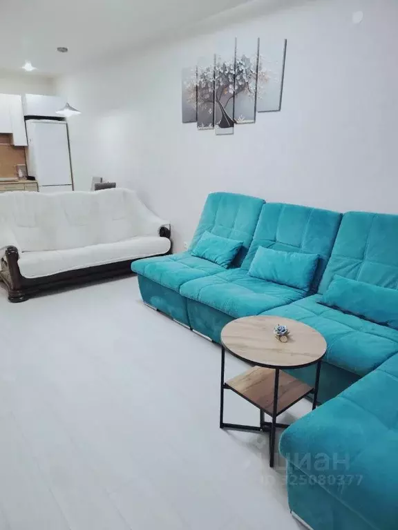 2-к кв. Тюменская область, Тюмень Харьковская ул., 76 (50.0 м) - Фото 1