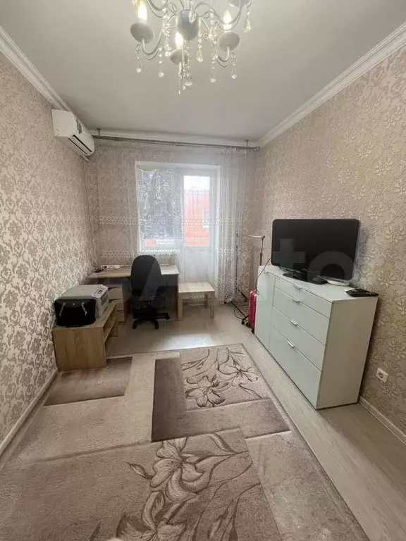 1-к. квартира, 38 м, 3/3 эт. - Фото 1