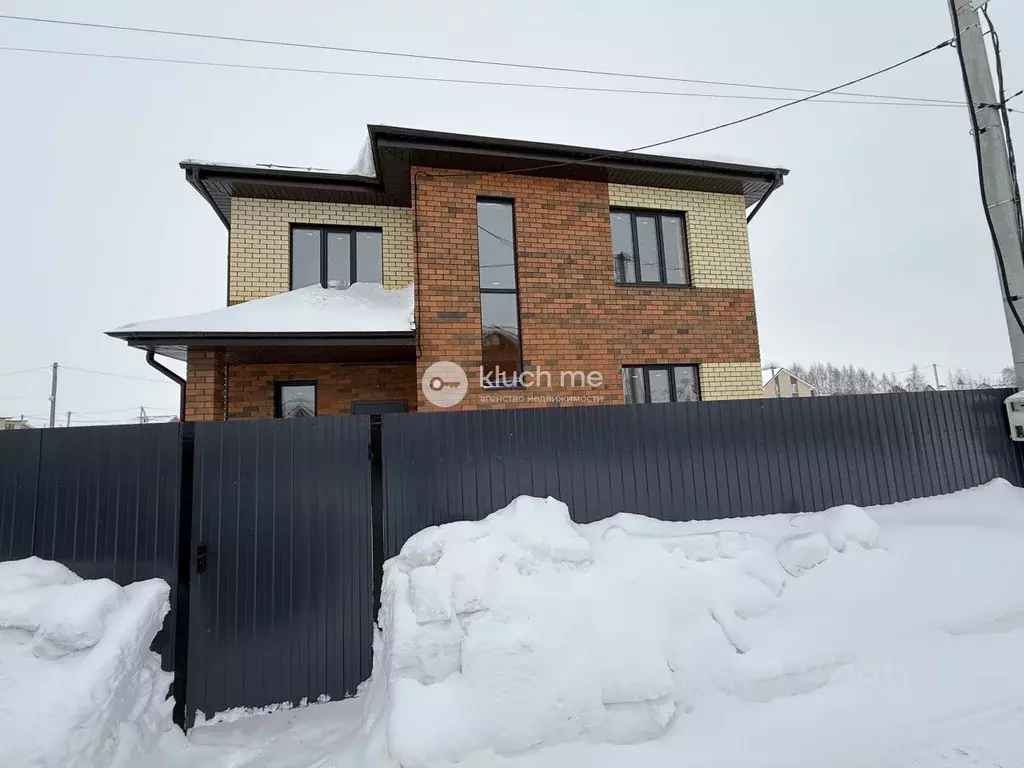 Дом в Татарстан, Лаишевский район, Большекабанское с/пос, с. Малые ... - Фото 1