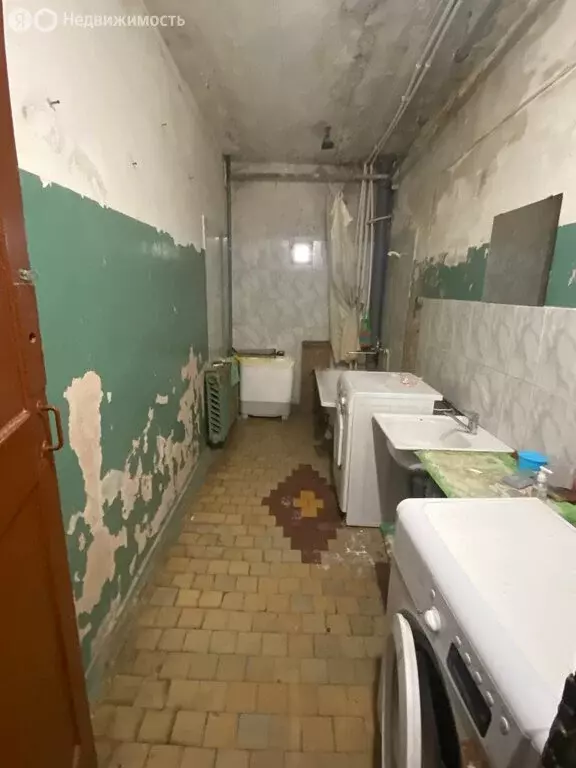 1к в 7-комнатной квартире (13 м) - Фото 0