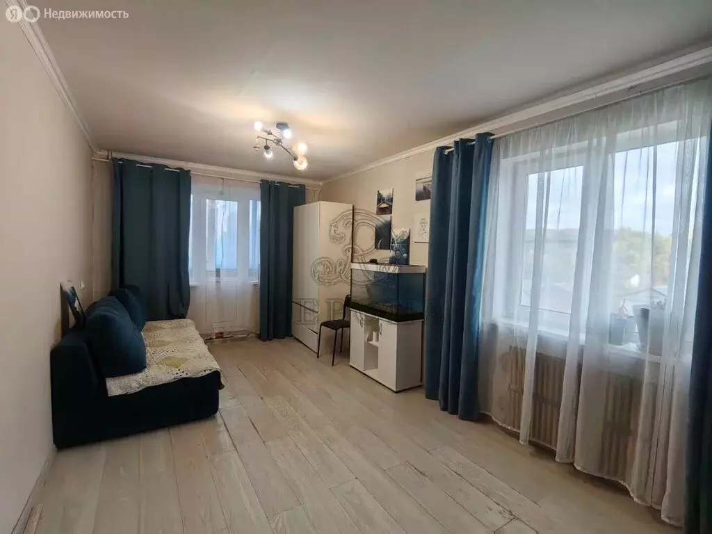 3-комнатная квартира: село Мамонтово, Зелёная улица, 15 (63.2 м) - Фото 1