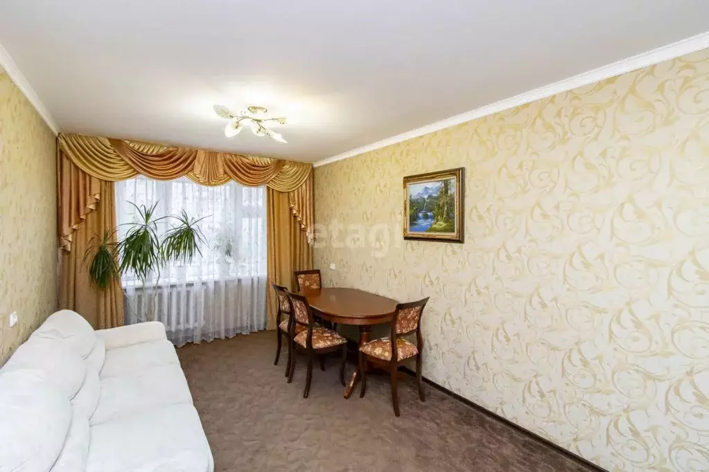 3-к кв. Тюменская область, Тюмень ул. Радищева, 29 (65.4 м) - Фото 1