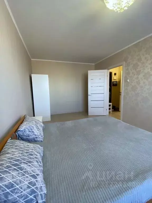 1-к кв. Псковская область, Пушкинские Горы рп ул. Ленина, 22 (33.0 м) - Фото 1