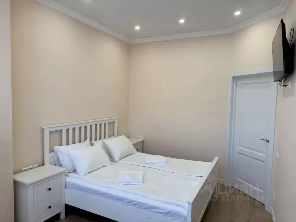 1-к кв. Краснодарский край, Геленджик Крымская ул., 22к23 (50.0 м) - Фото 0